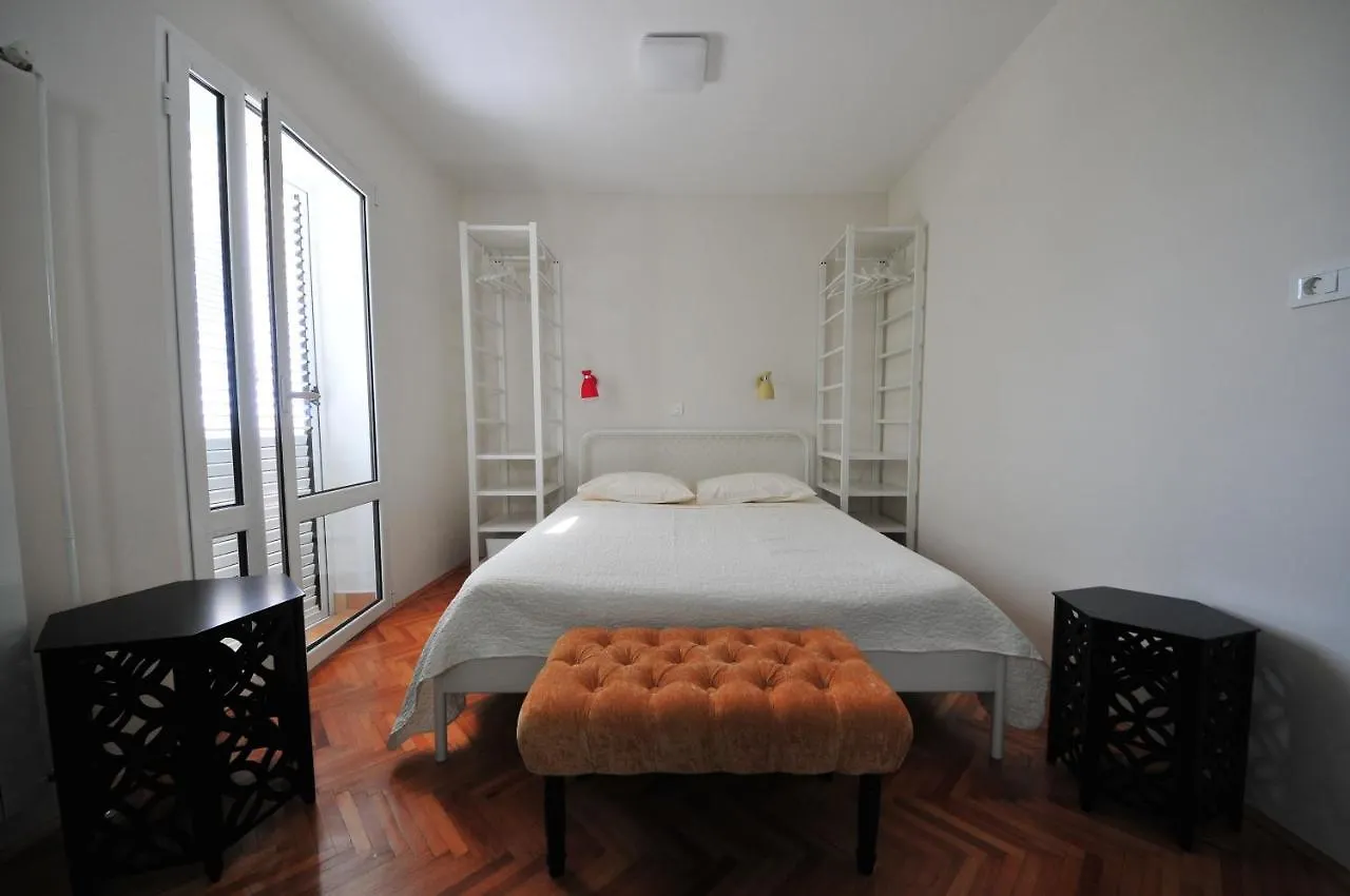 Double Room Banjol 5077A בית הארחה